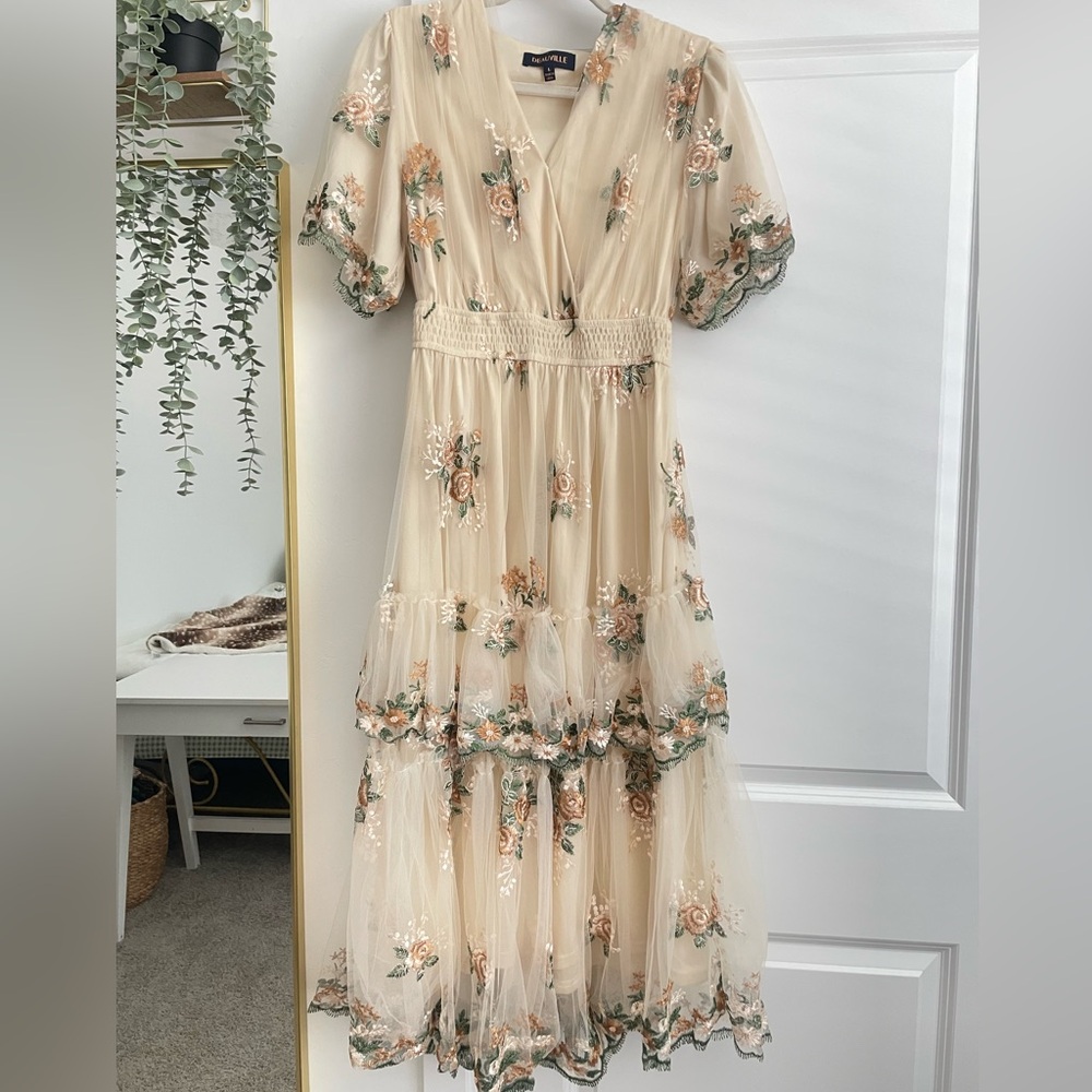 Elegant Embroidered Floral Tulle Maxi Dress